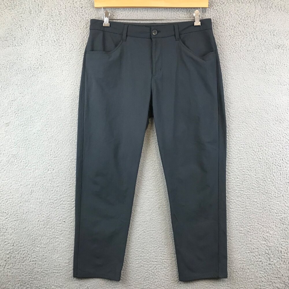 Vuori Men's Pants Size 33 Performance Athleisure Stretch